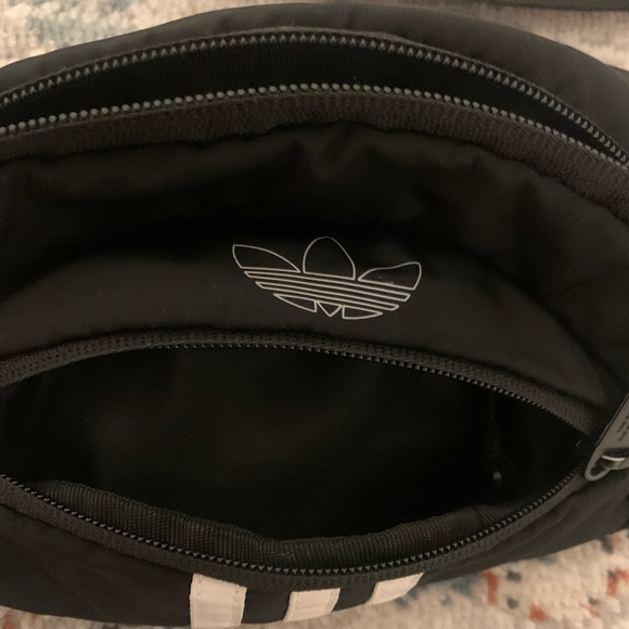 Adidas Black Fanny Pack - Picture 5 of 6